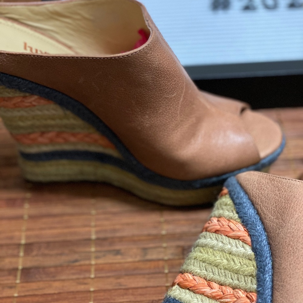 Wedge Heels - image 1